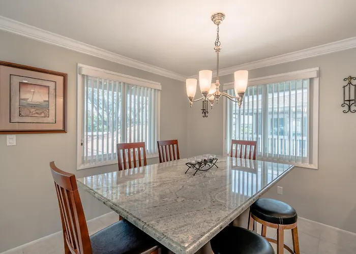Shore Haven Unit 5a Apartment